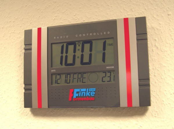 Funk-Wanduhr
